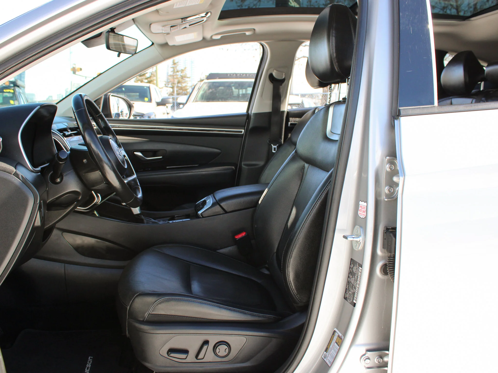 Certified Used 2023 Silver Hyundai Preferred * No Accidents | Remote Start | Panoramic Sunroof | Heated Leather Seats image 3