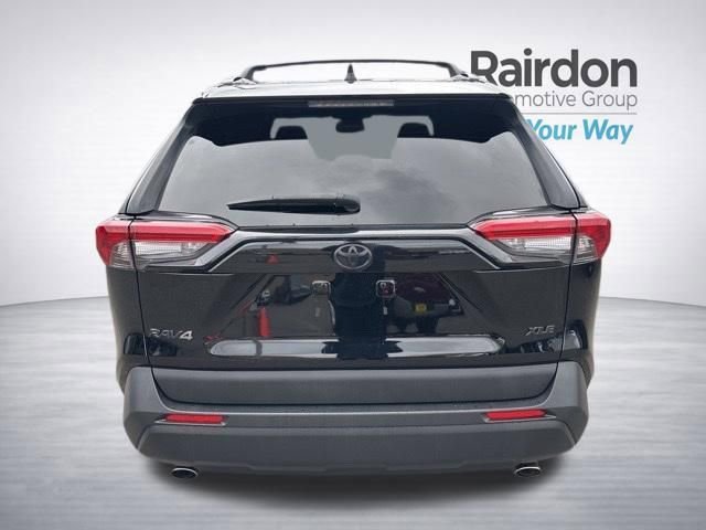Used 2020 Midnight Black Metallic Toyota XLE image 6