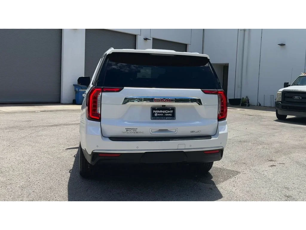Certified Used 2022 White Frost Tricoat GMC SLT image 7