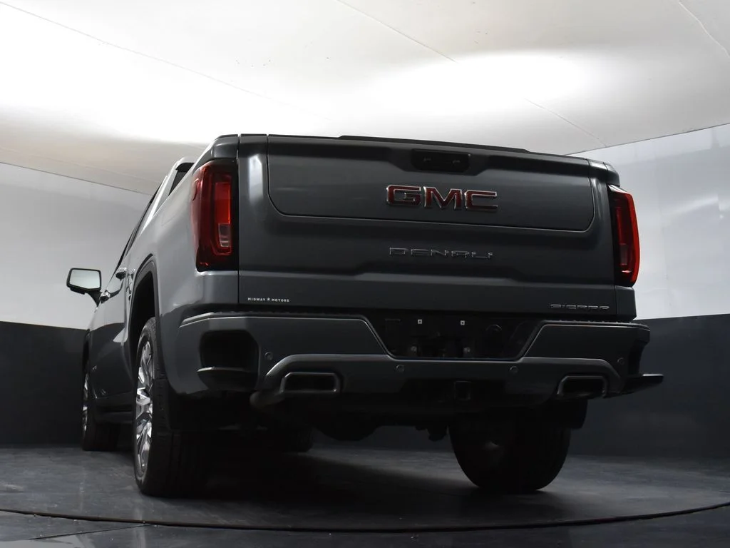 Used 2024 Silver GMC Denali image 33