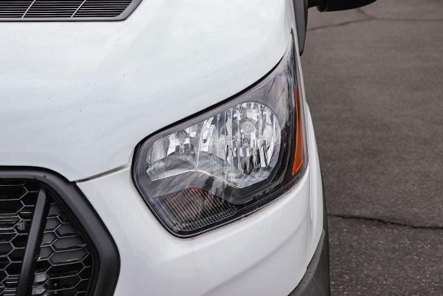 New 2026 Oxford White Ford Cargo Van image 38