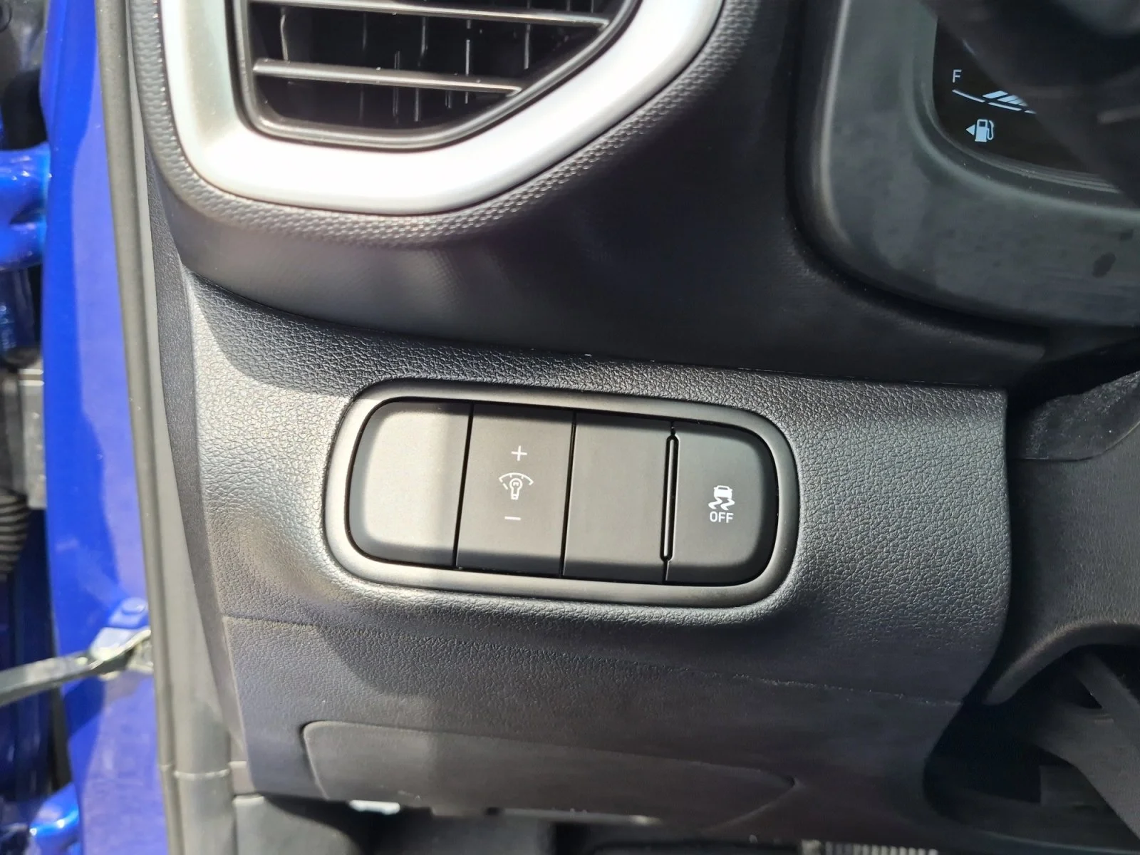Used 2025 Intense Blue Hyundai SE image 24