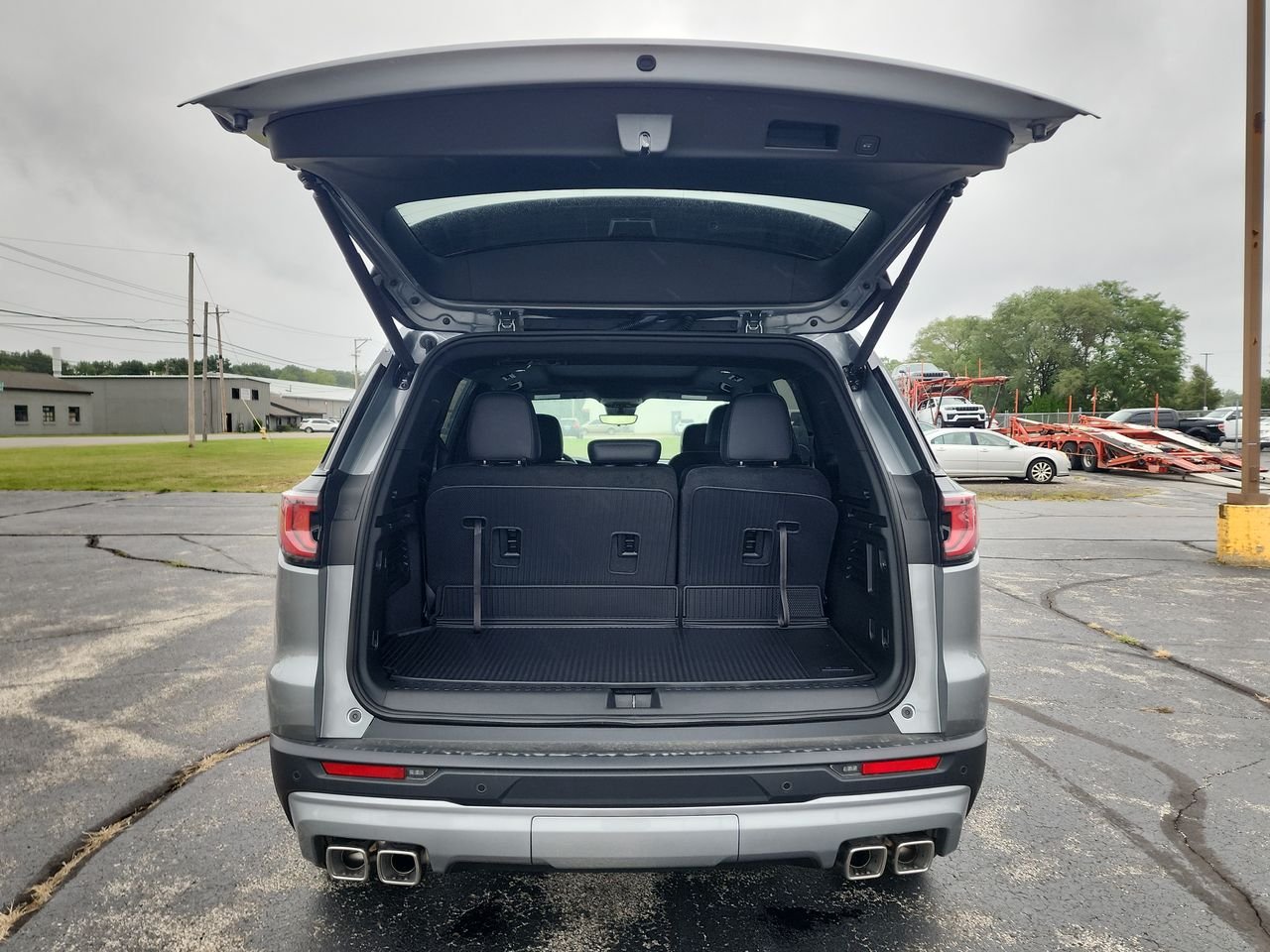 New 2026 Sterling Metallic GMC Elevation image 25