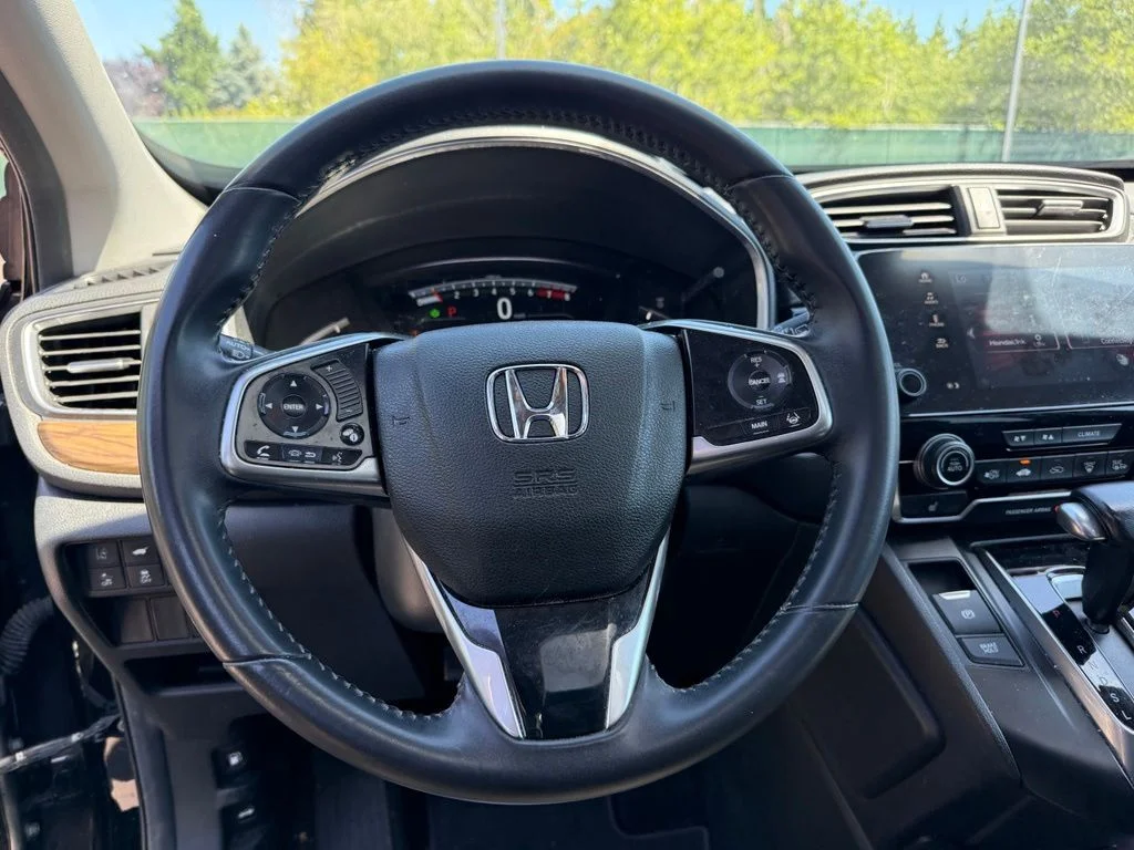 Used 2017 Crystal Black Pearl Honda EX-L image 10