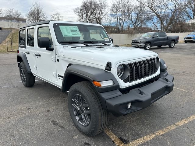 New 2026 Bright White Clear-Coat Exterior Paint Jeep Sport S image 3