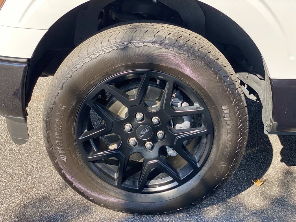 Certified Used 2024 Avalanche Ford XLT image 10