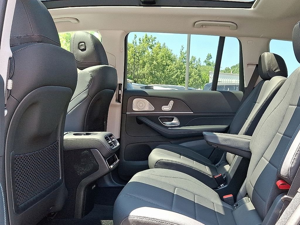 New 2026 Obsidian Black Metallic Mercedes-Benz GLS 450 image 7