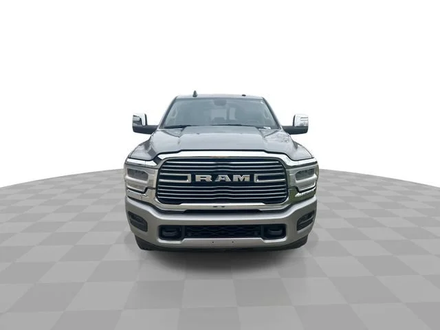 Used 2024 Silver Ram Laramie image 4