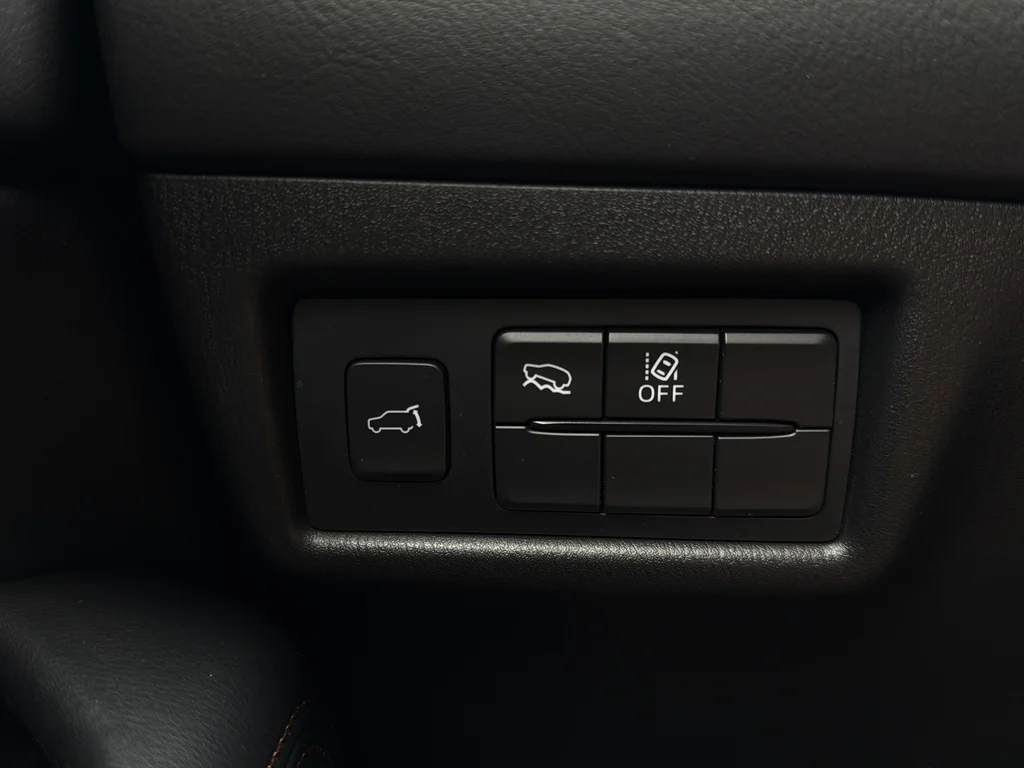 Used 2020 Deep Crystal Blue Mica Mazda Grand Touring Reserve image 18
