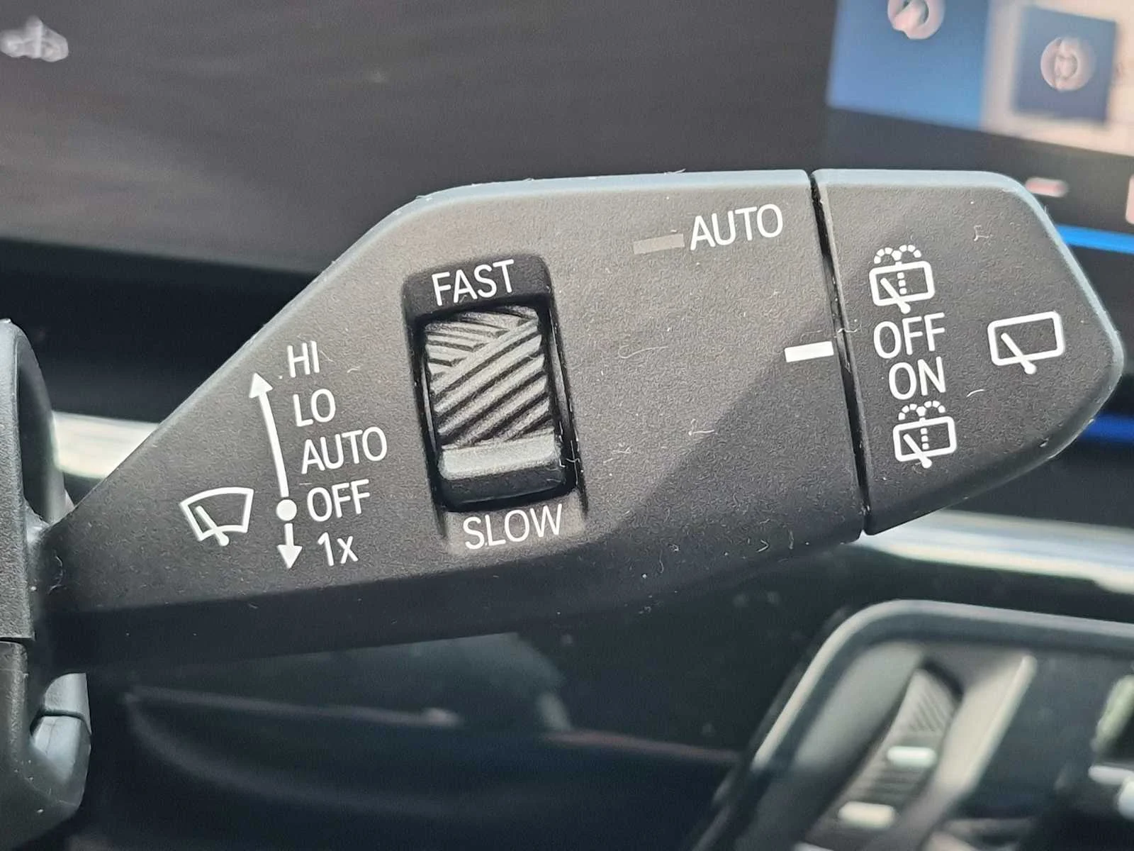 Used 2023 Black Sapphire Metallic BMW xDrive28i image 27