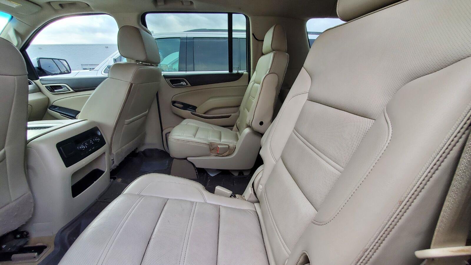 Used 2018 WHITE FROST TRICOAT GMC Denali image 5
