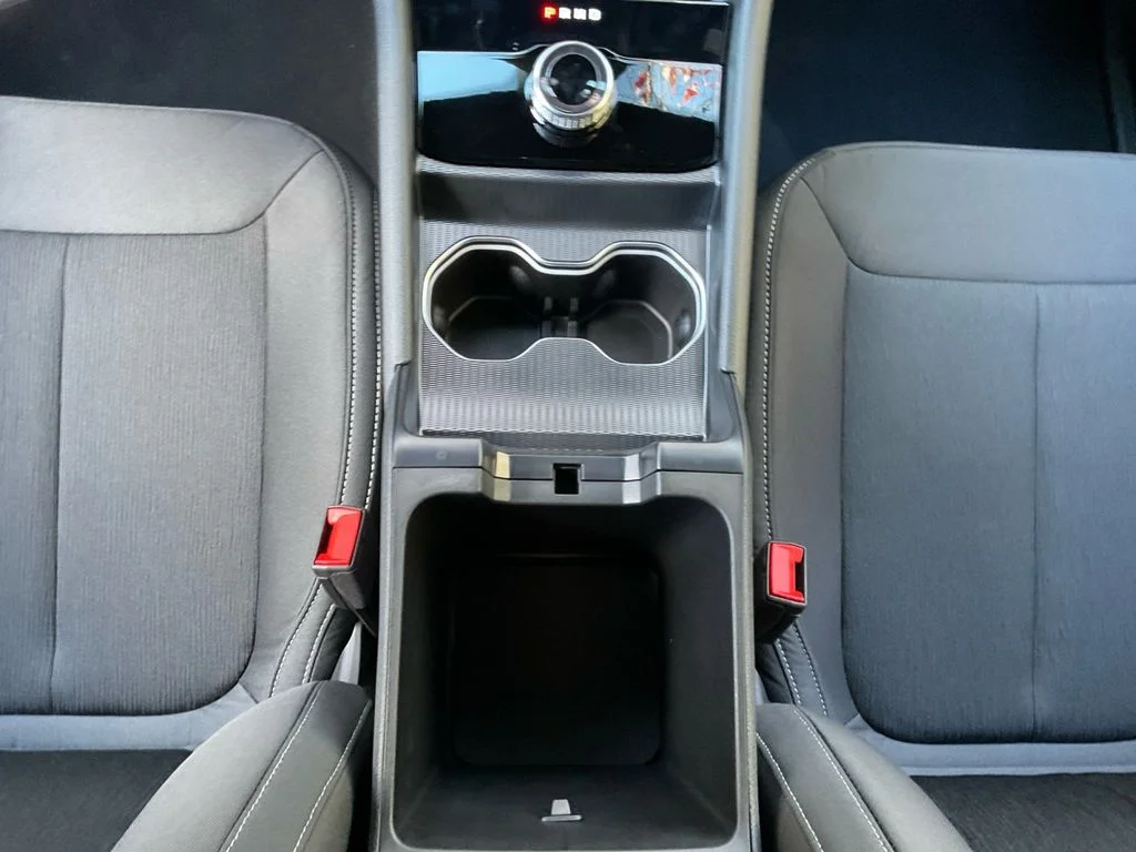 Used 2025 Silver Jeep Laredo image 11