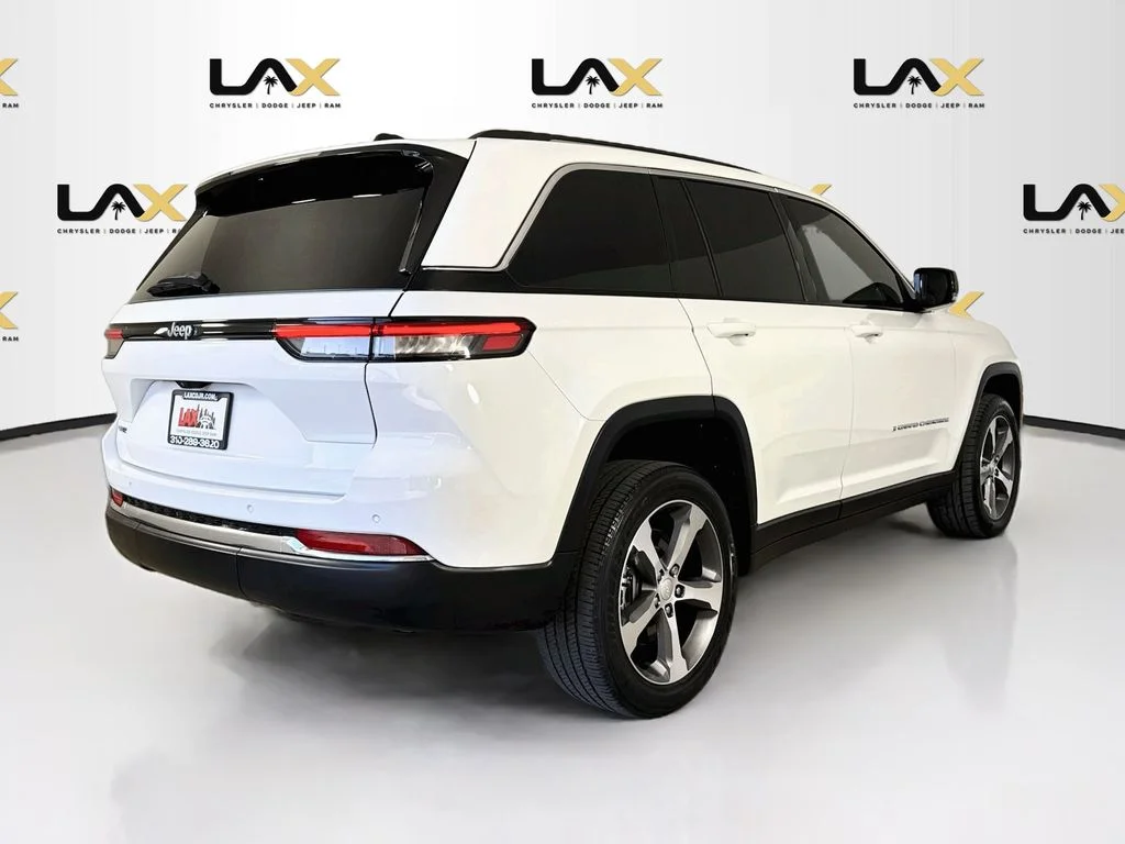 Used 2023 White Jeep 4xe image 7