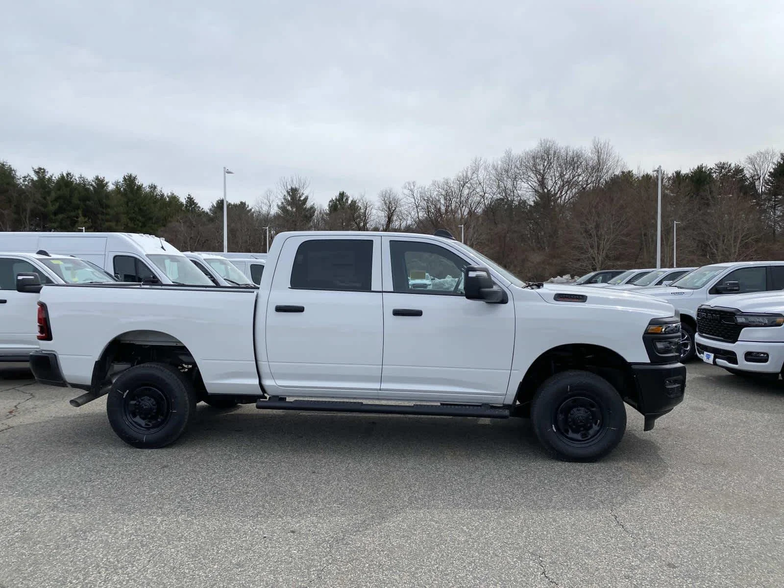 New 2026 Bright White Clear-Coat Exterior Paint RAM Tradesman image 2