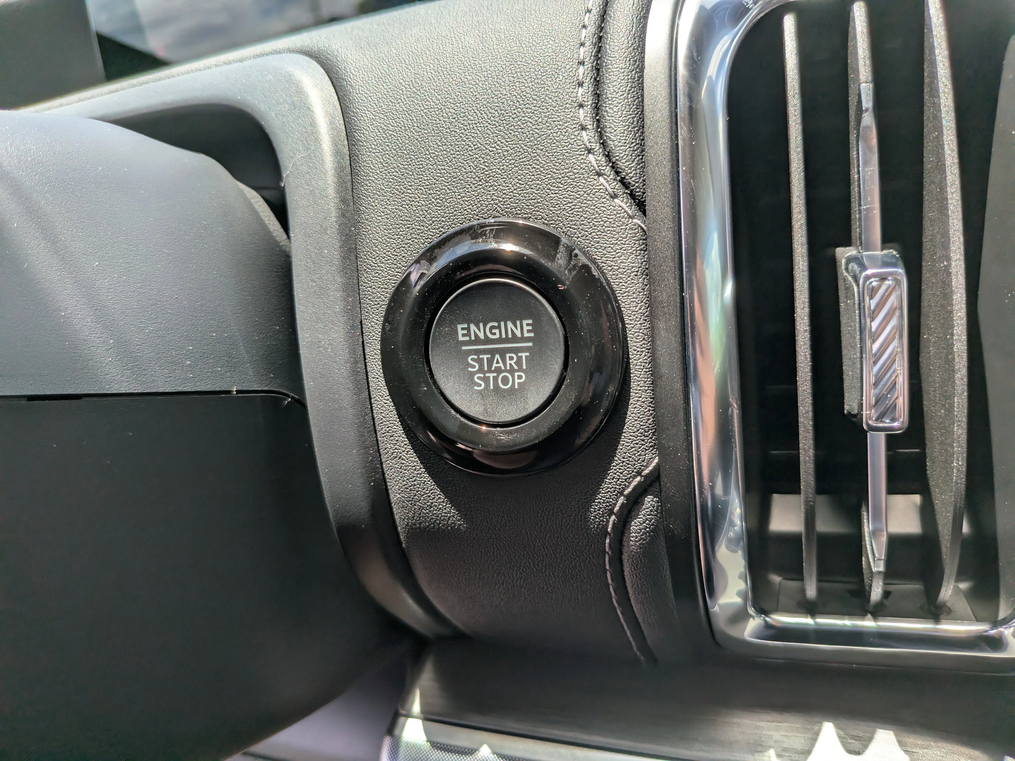 New 2026 Agate Black Metallic Ford Platinum® image 24