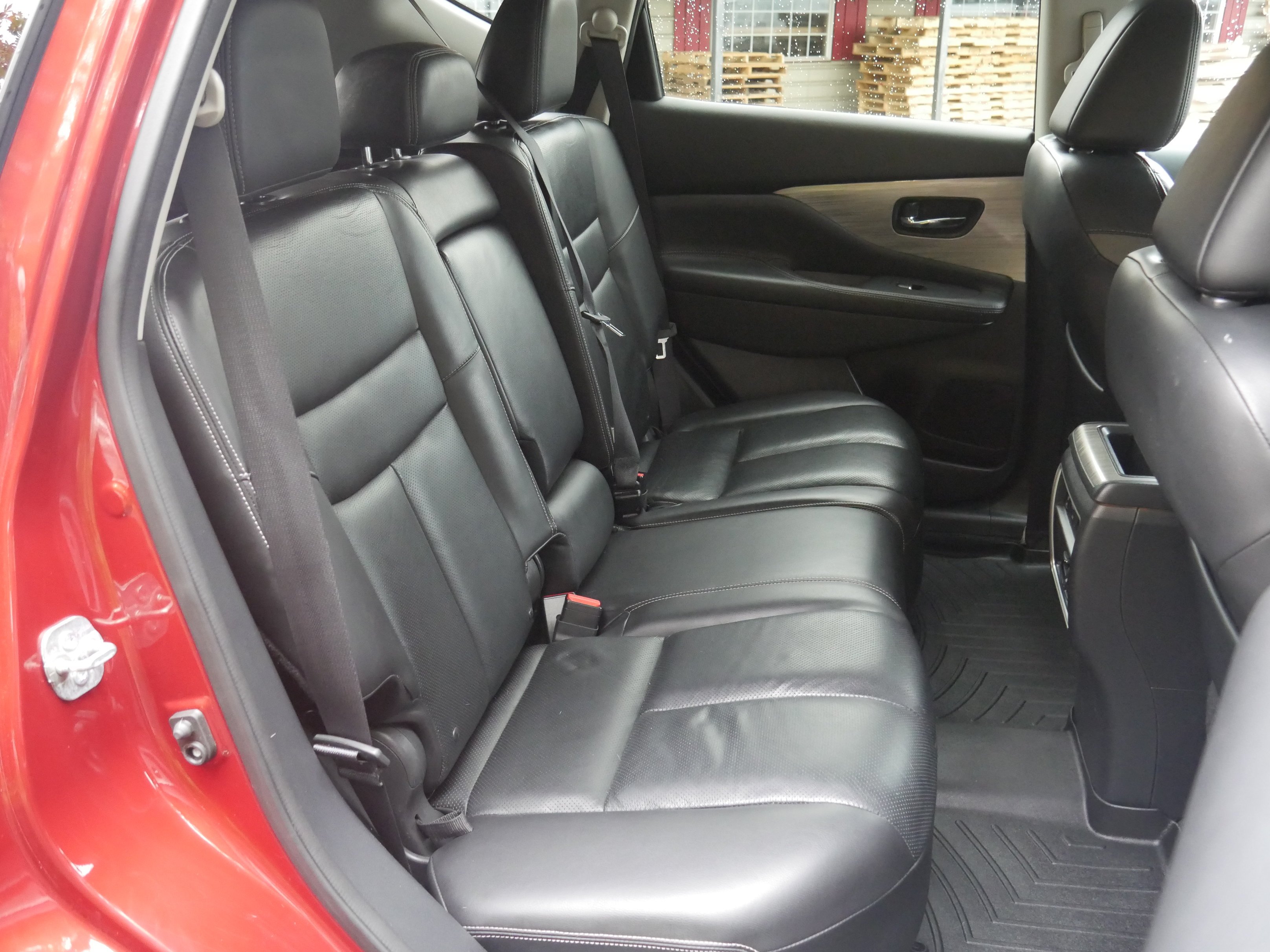 Used 2016 Cayenne Red Metallic Nissan Platinum image 27