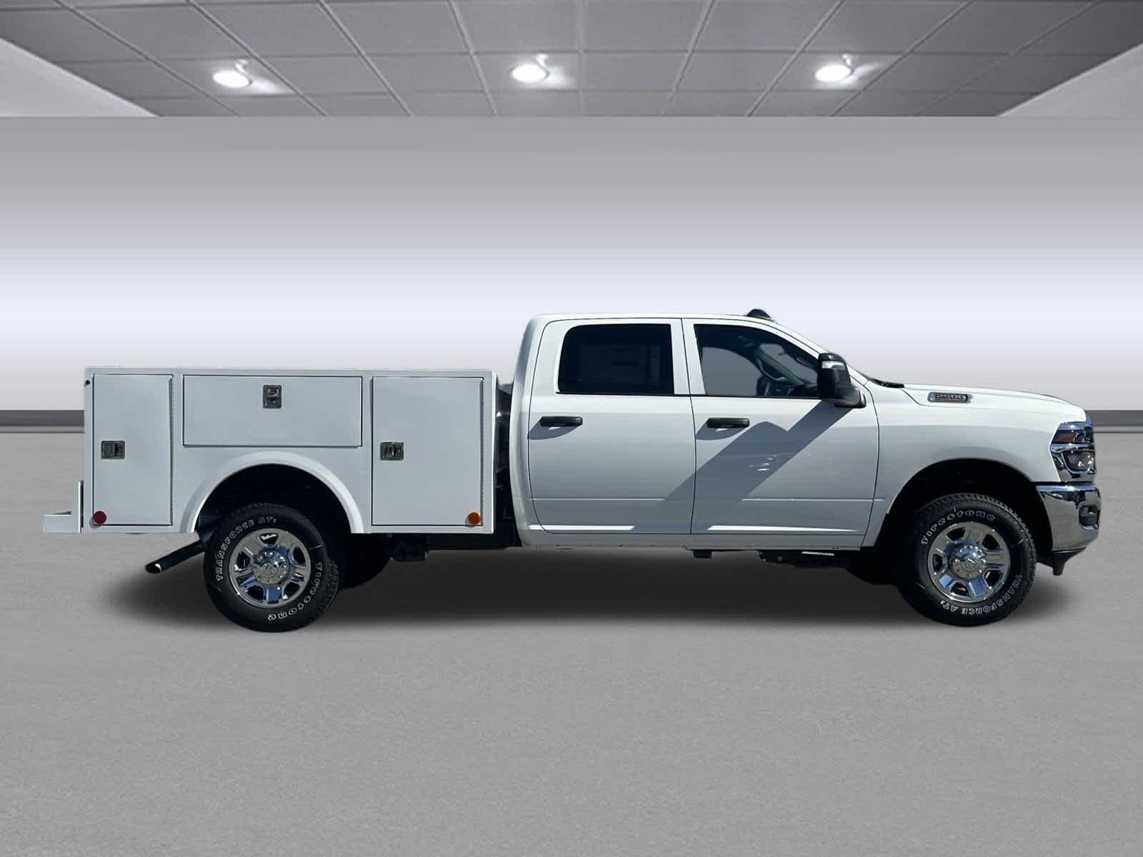 New 2026 Bright White Clear-Coat Exterior Paint RAM Tradesman image 6