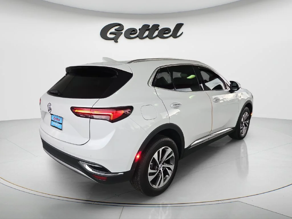 Used 2022 SUMMIT WHITE Buick Essence image 5