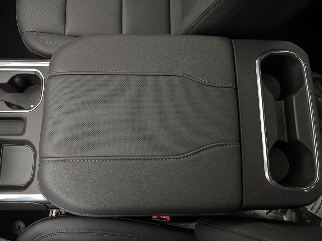New 2026 Onyx Black GMC SLT image 30