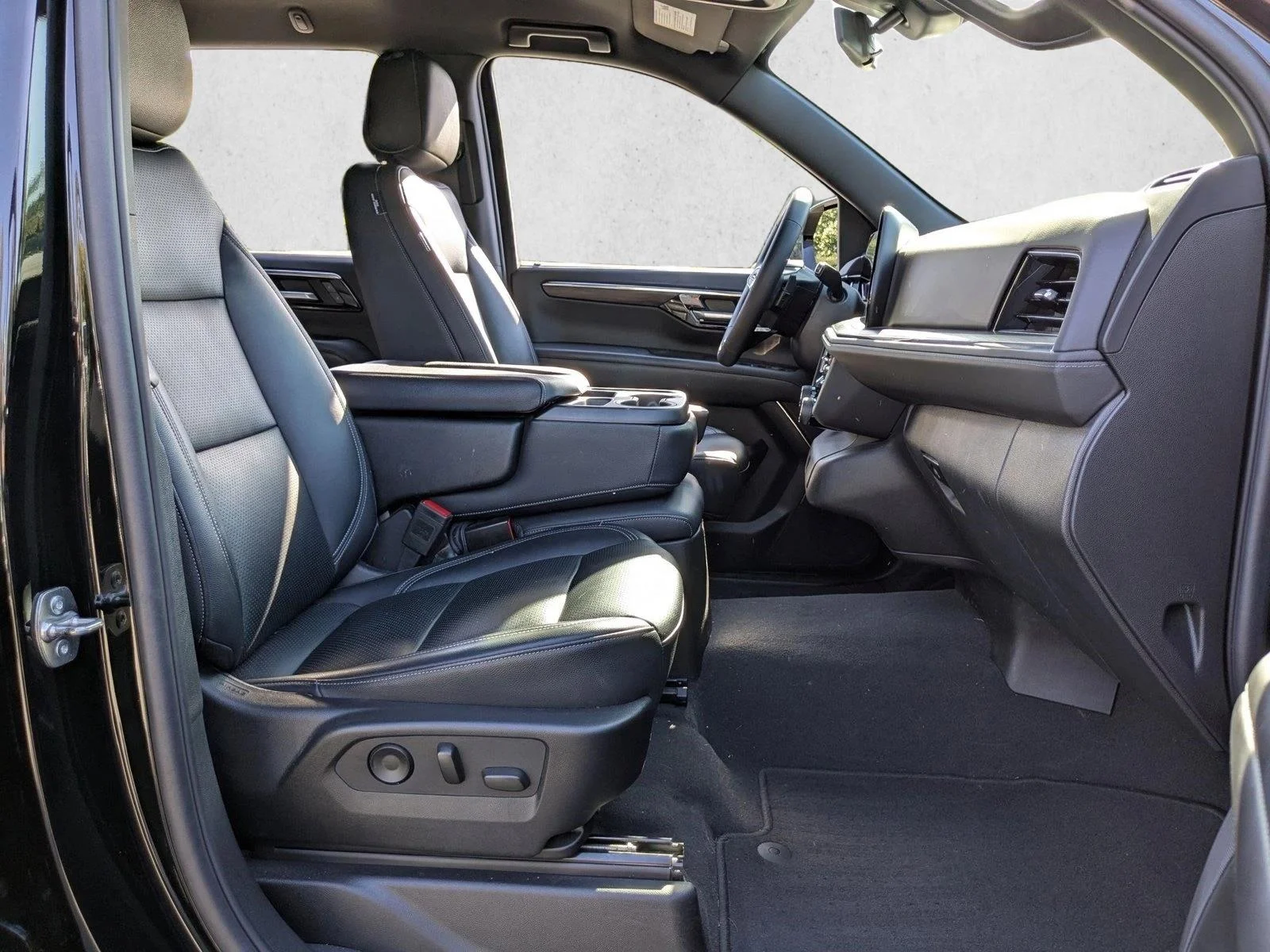 Used 2025 Black Chevrolet LS image 23