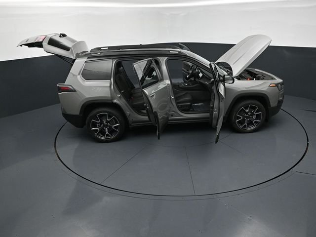 New 2026 Sting-Gray Clear-Coat Exterior Paint Jeep Overland image 30