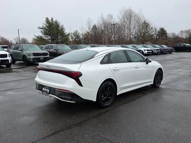 2026 Kia K5 LXS - Photo 7
