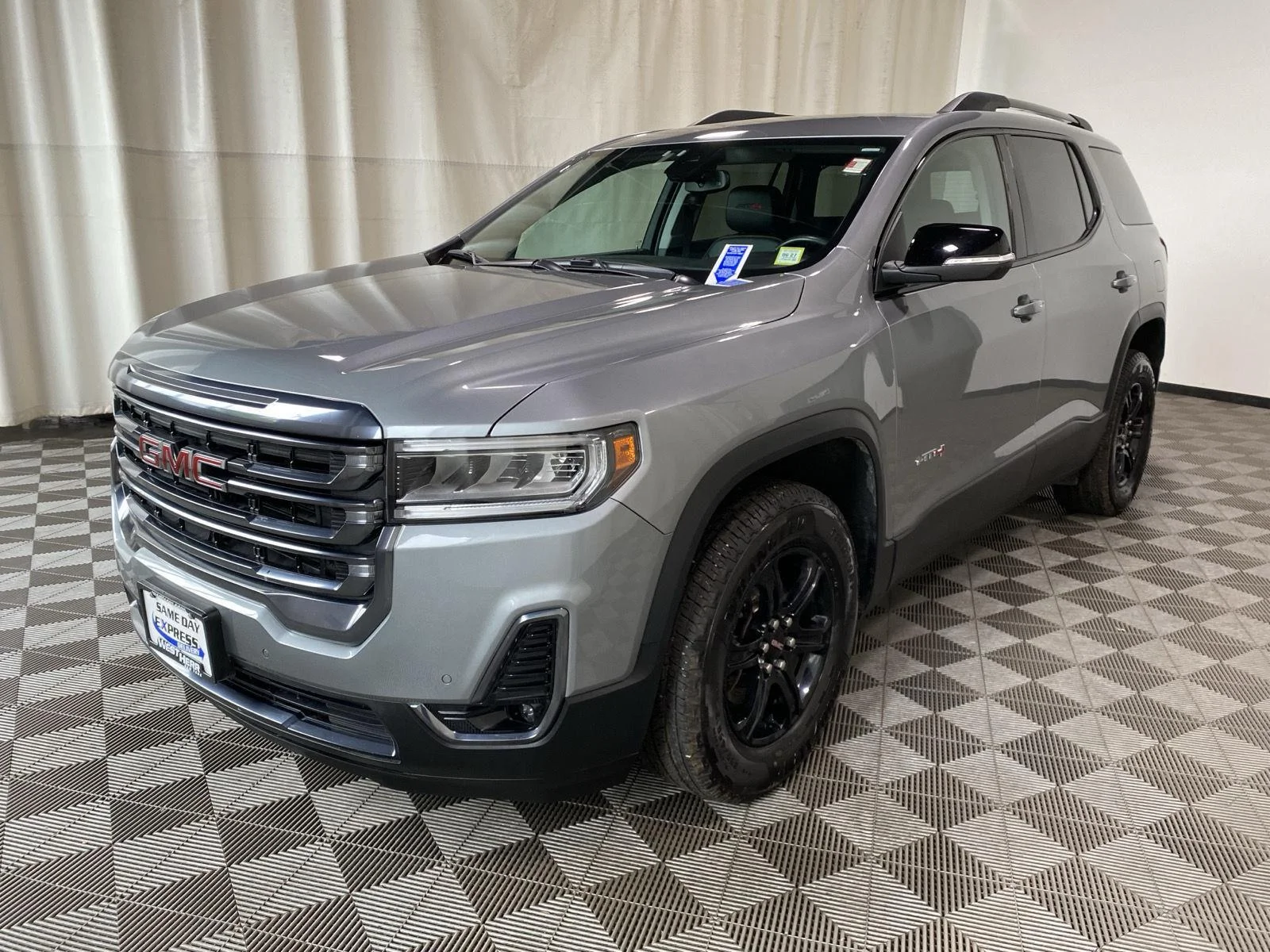 Used 2023 Sterling Metallic GMC AT4 image 5