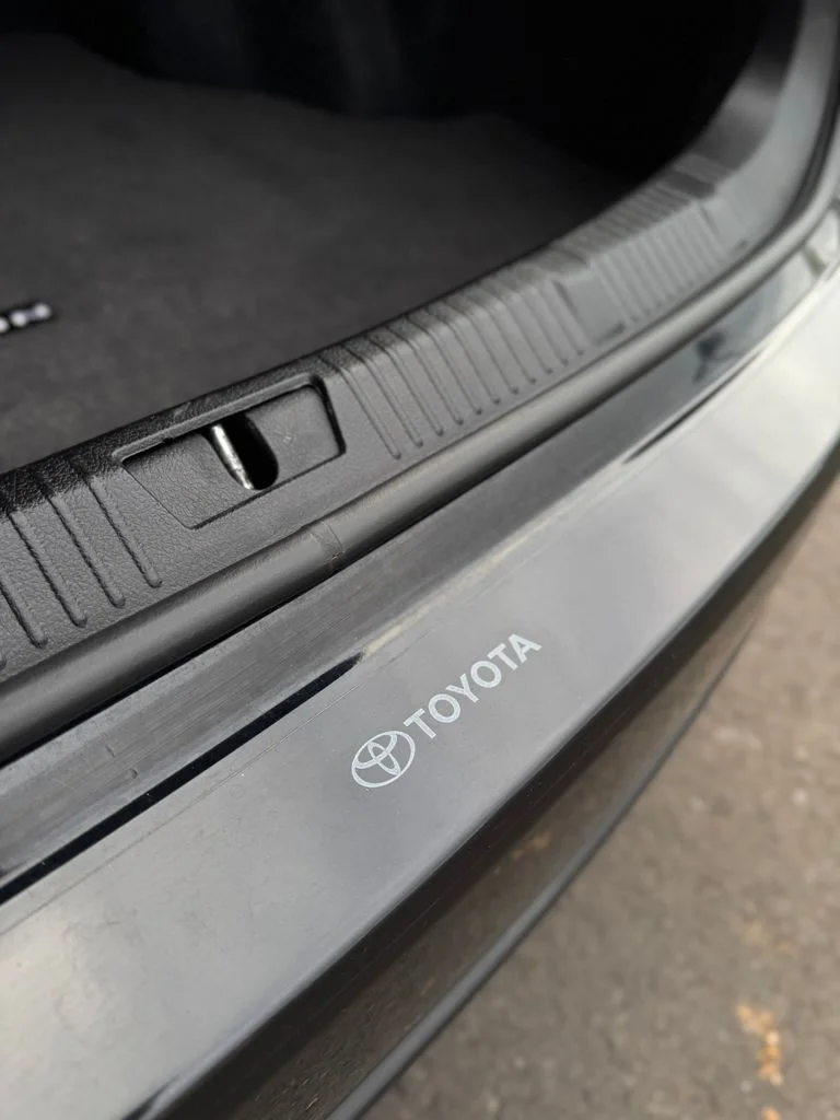 Used 2013 Attitude Black Metallic Toyota XLE Touring image 12