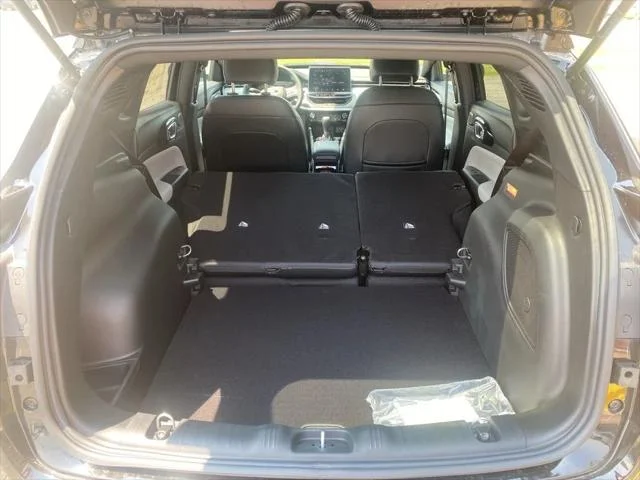 2025 Jeep Compass Limited - Photo 24