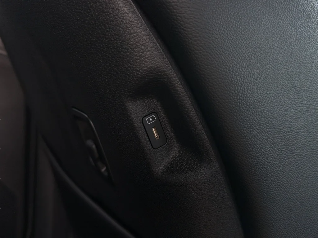 Used 2023 Jungle Green/Ebony Black Roof Kia X-Pro Prestige image 31