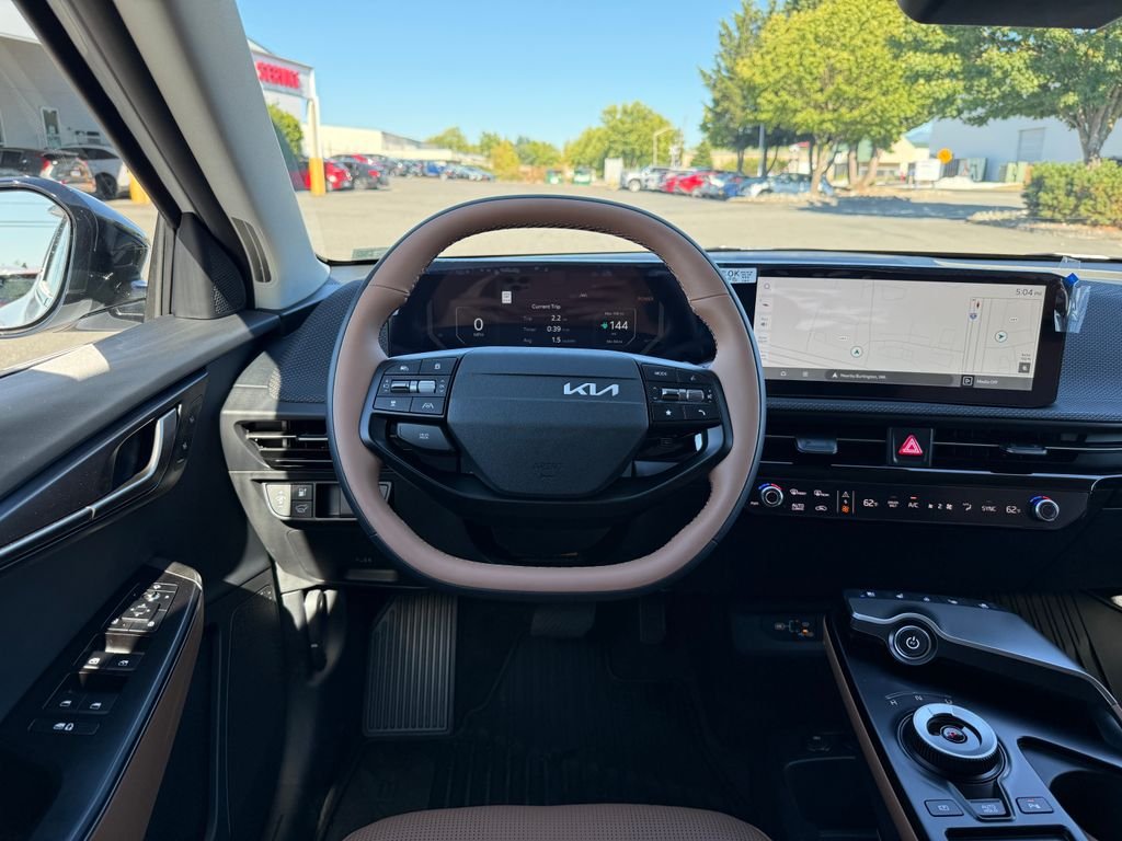 New 2026 Glacial White Pearl Kia WIND image 21