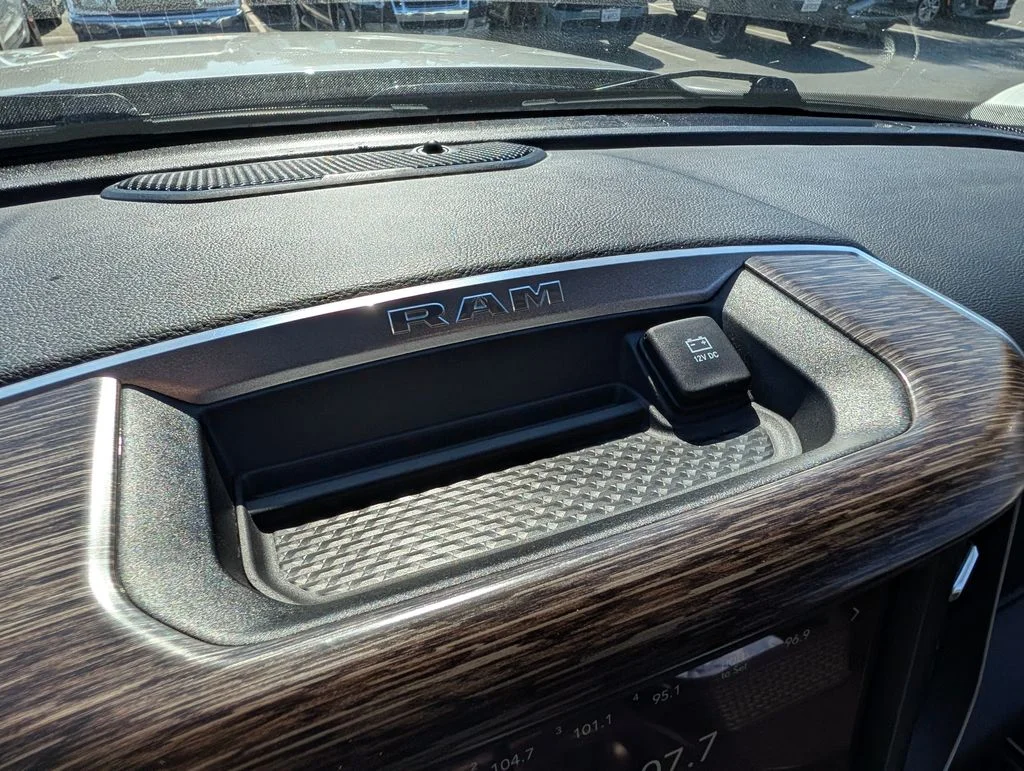 2021 RAM Ram 2500 Pickup Laramie - Photo 19