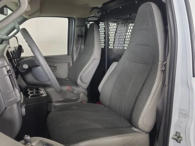 Used 2024 Summit White Chevrolet WT image 16
