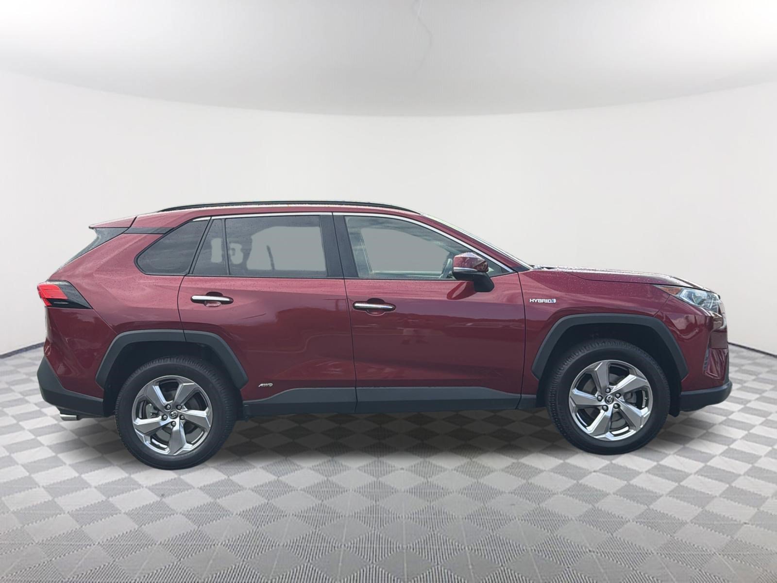 Used 2019 Pearl Toyota Limited image 18