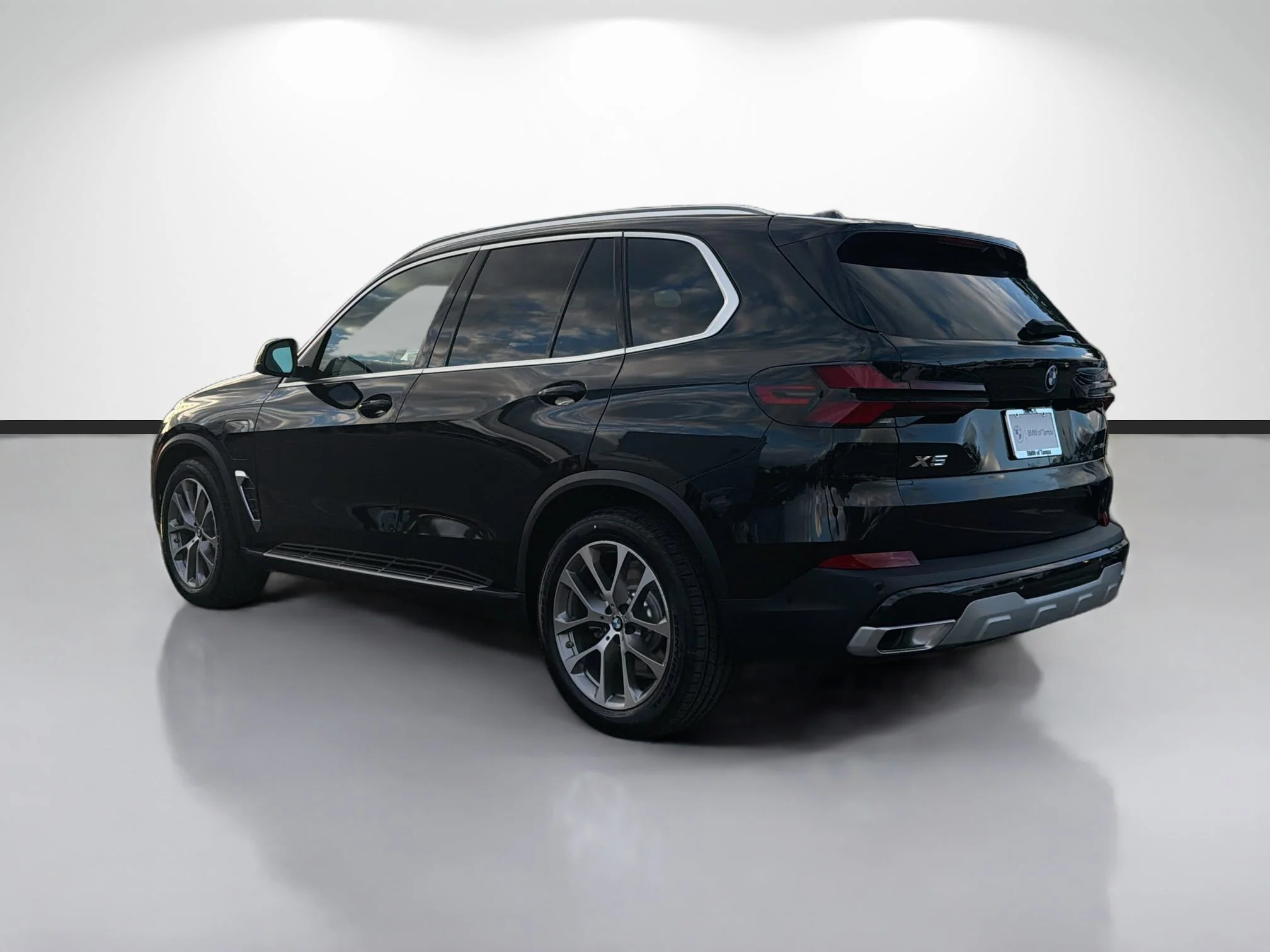 New 2026 Black Sapphire Metallic BMW xDrive50e image 5