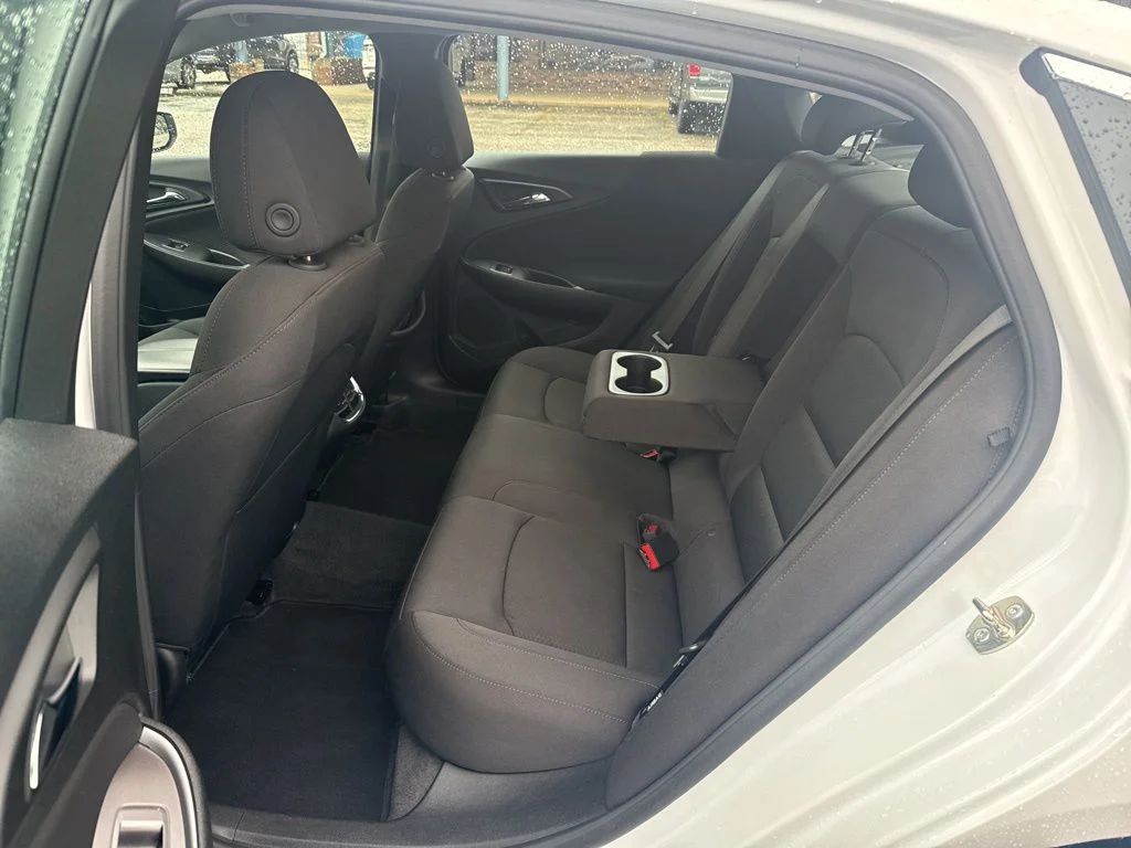 Used 2025 White Chevrolet LT image 11