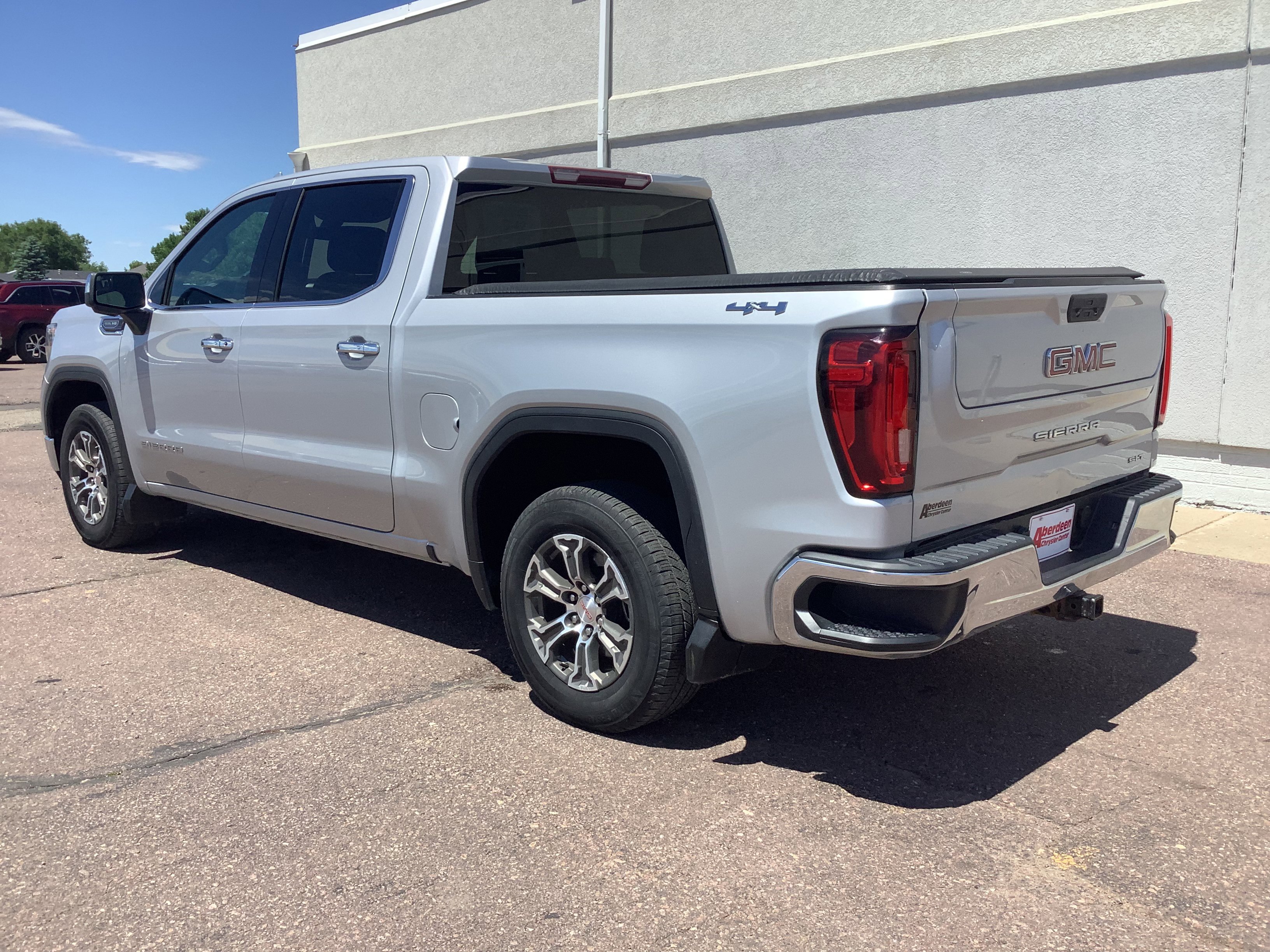 Used 2019 Silver GMC SLT image 7