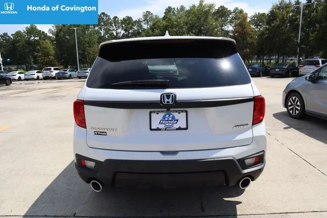 Certified Used 2023 Platinum White Honda EX-L image 4