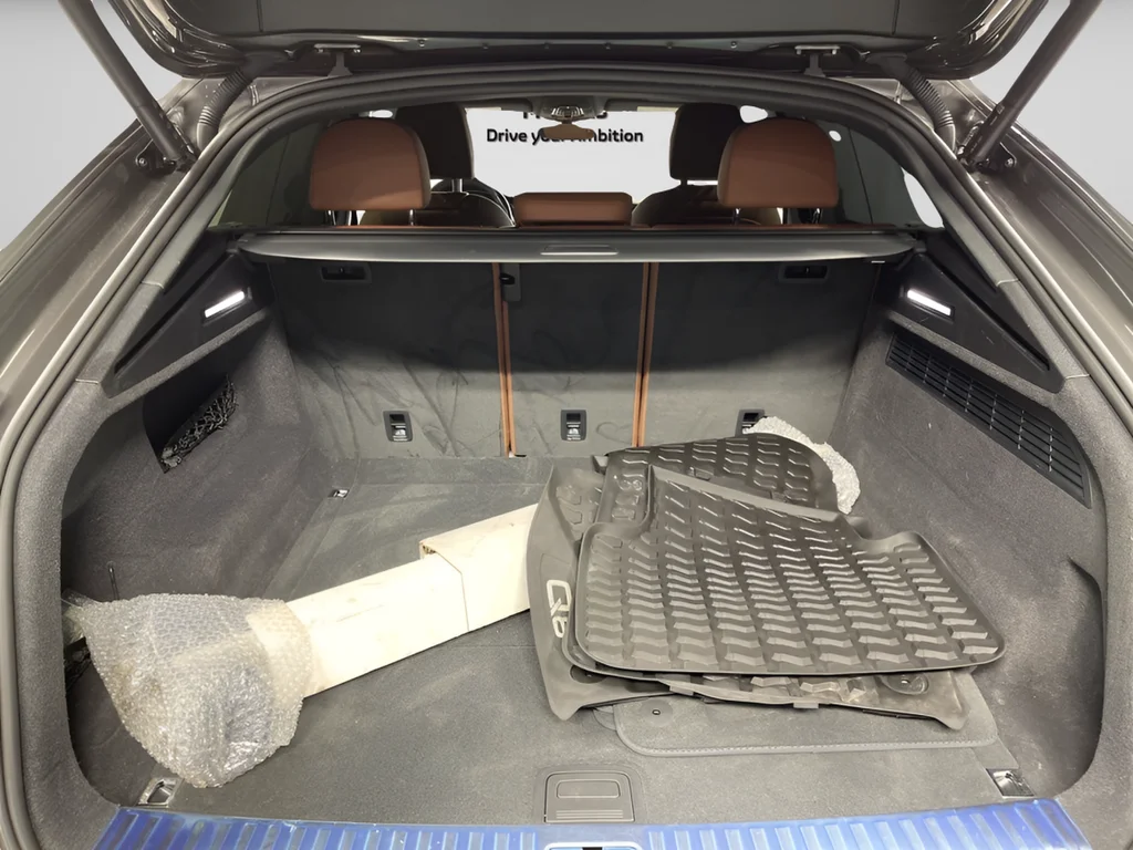2022 Audi Q8 Premium Plus - Photo 32