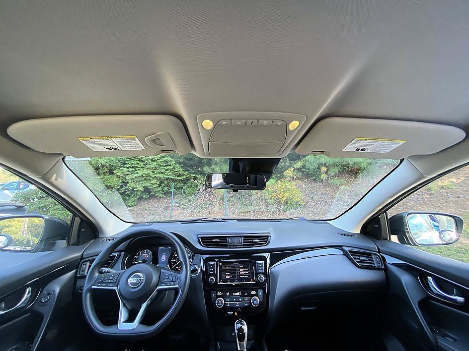 Used 2019 Gun Metallic Nissan SV image 22