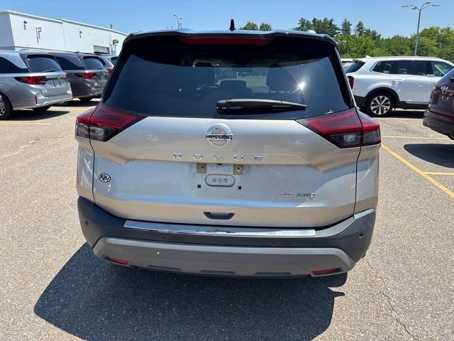 Certified Used 2021 Brilliant Silver / Black Nissan SL image 6
