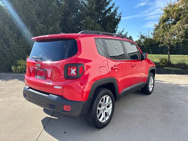 Used 2016 Colorado Red Jeep Latitude image 6