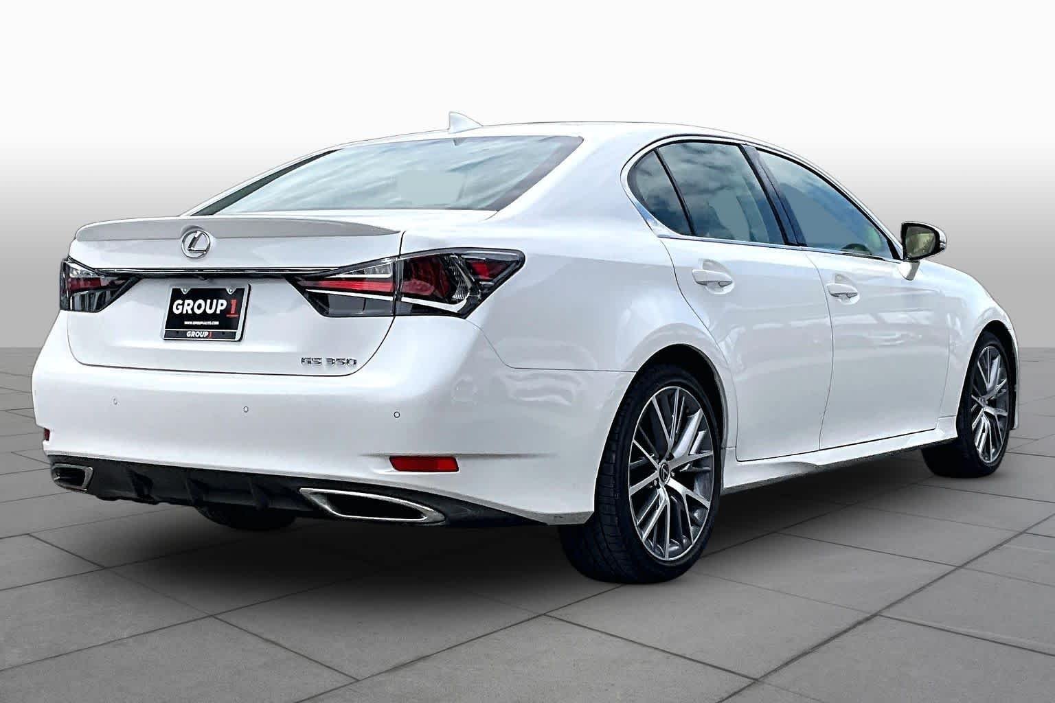 Used 2019 Eminent White Pearl Lexus  image 13