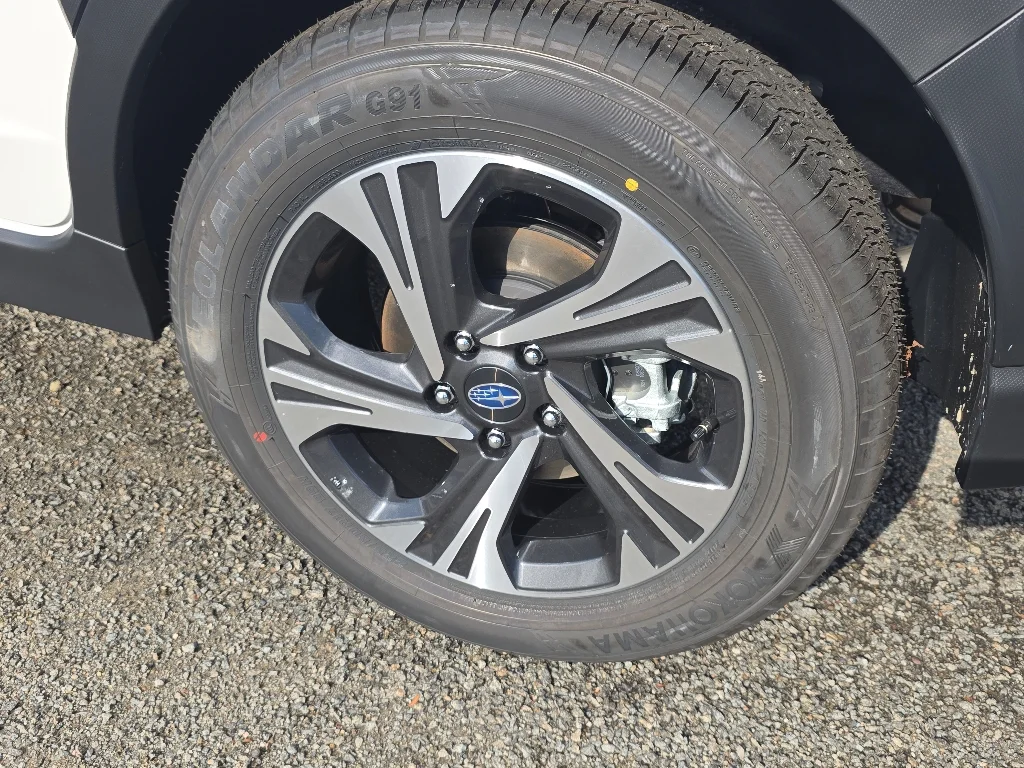 New 2026 CRYSTAL WHITE PEARL Subaru Premium image 6
