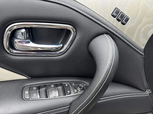 Used 2019 Anthracite Gray INFINITI Limited image 15