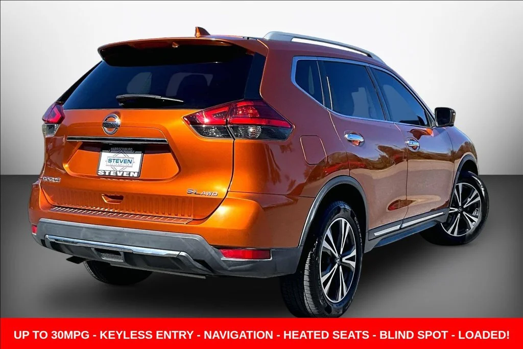Used 2017 Orange Nissan SL image 6
