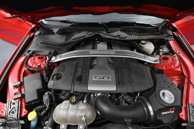 Used 2018 Red Ford GT Premium image 12