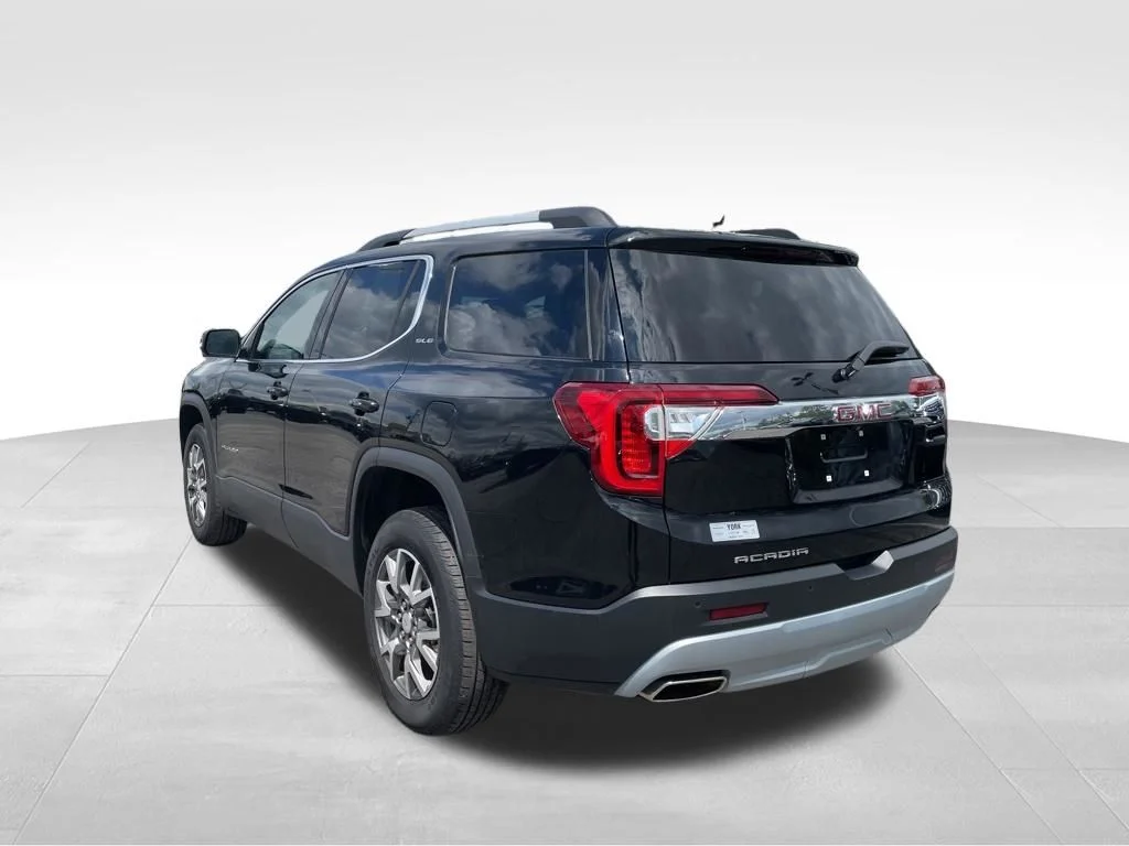 Used 2023 Black GMC SLE image 3