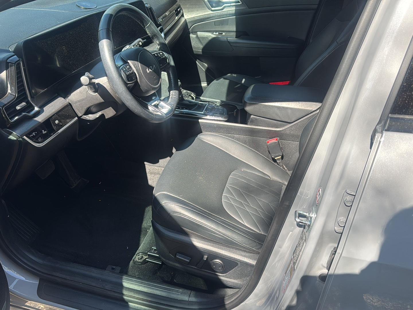 Used 2023 Wolf Gray KIA X-LINE image 7