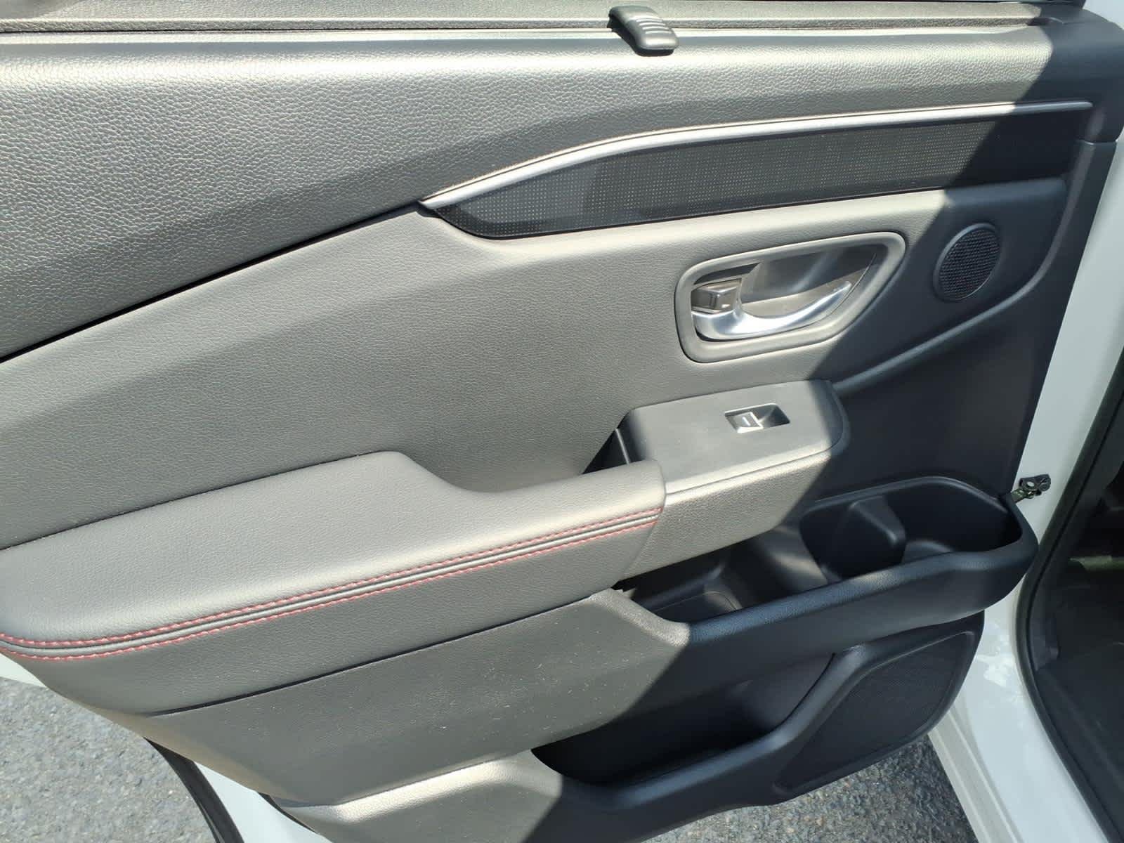 2025 Honda Pilot Black Edition - Photo 11